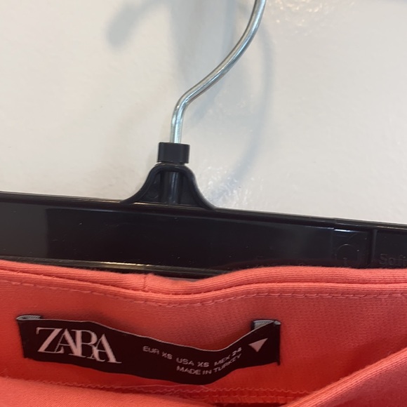 Zara Coral Ruffle Skirt XS NEVERWORN - Picture 2 of 2